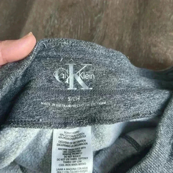 Calvin Klein Jogger pants.  Women’s size small.  Dark grey.  Good condition! - Picture 4 of 6